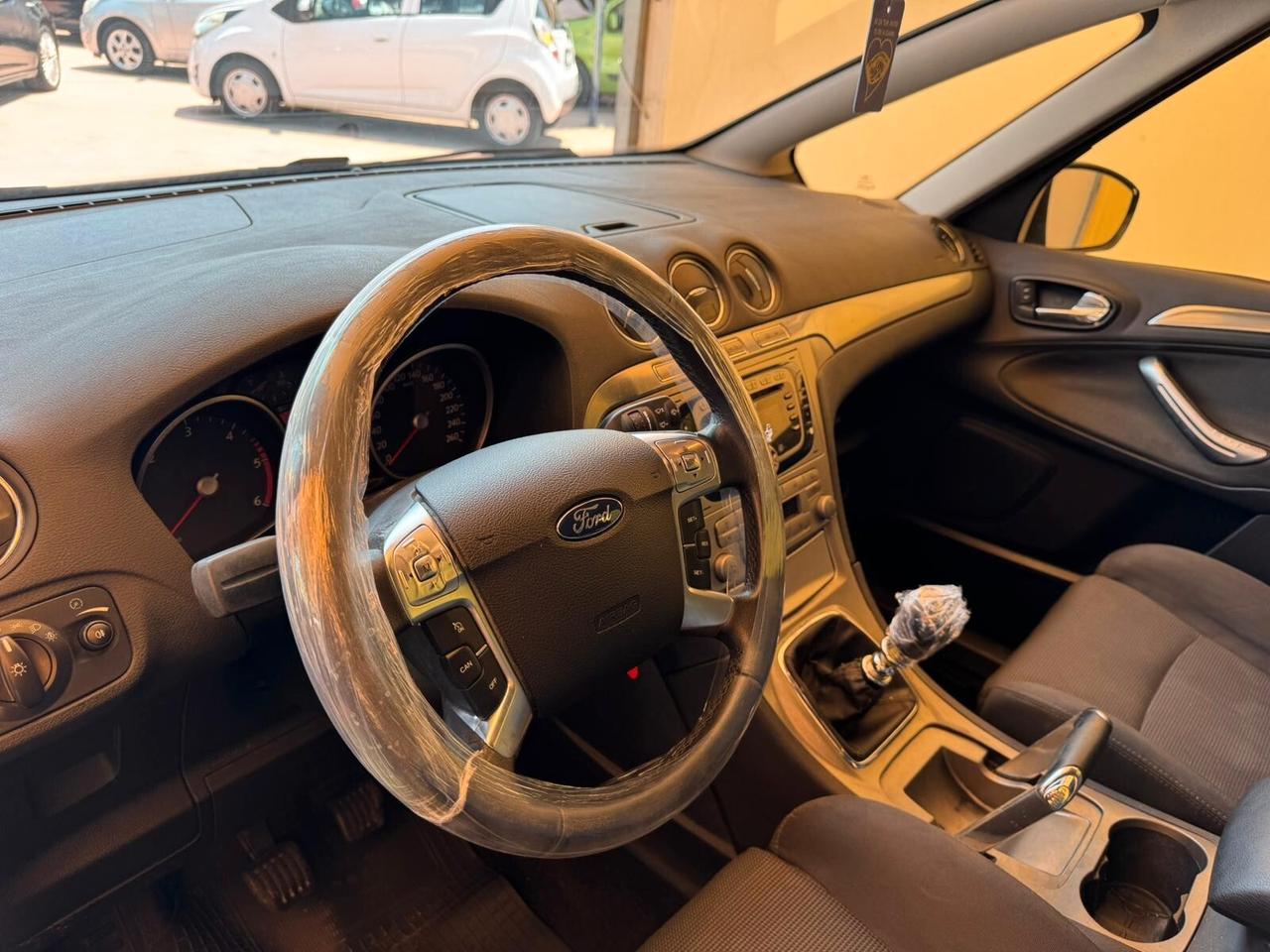 Ford S-Max 1.8 TDCi 125CV