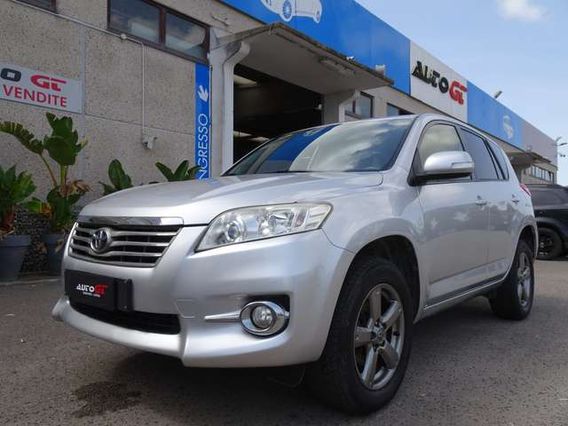 Toyota RAV 4 Crossport 2.2 D-4D 150 CV Lounge Unipro