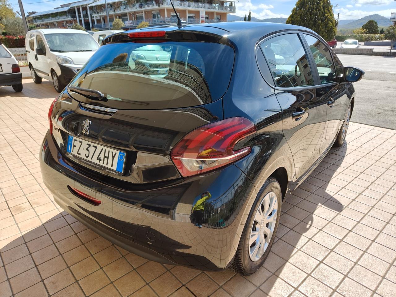 Peugeot 208 BlueHDi 100 S&S 5p. Mix