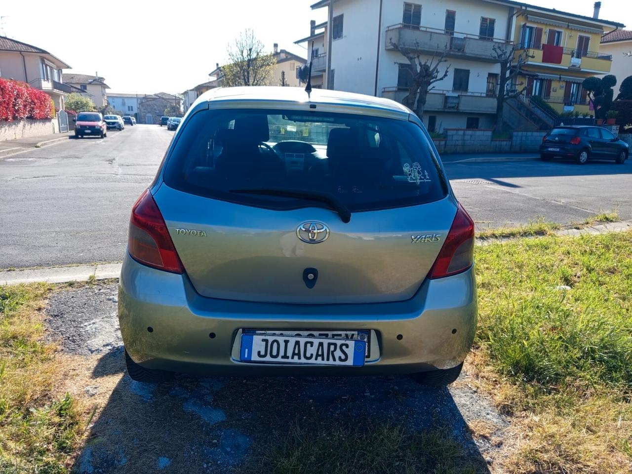 Toyota Yaris 1.0 5 porte Sol