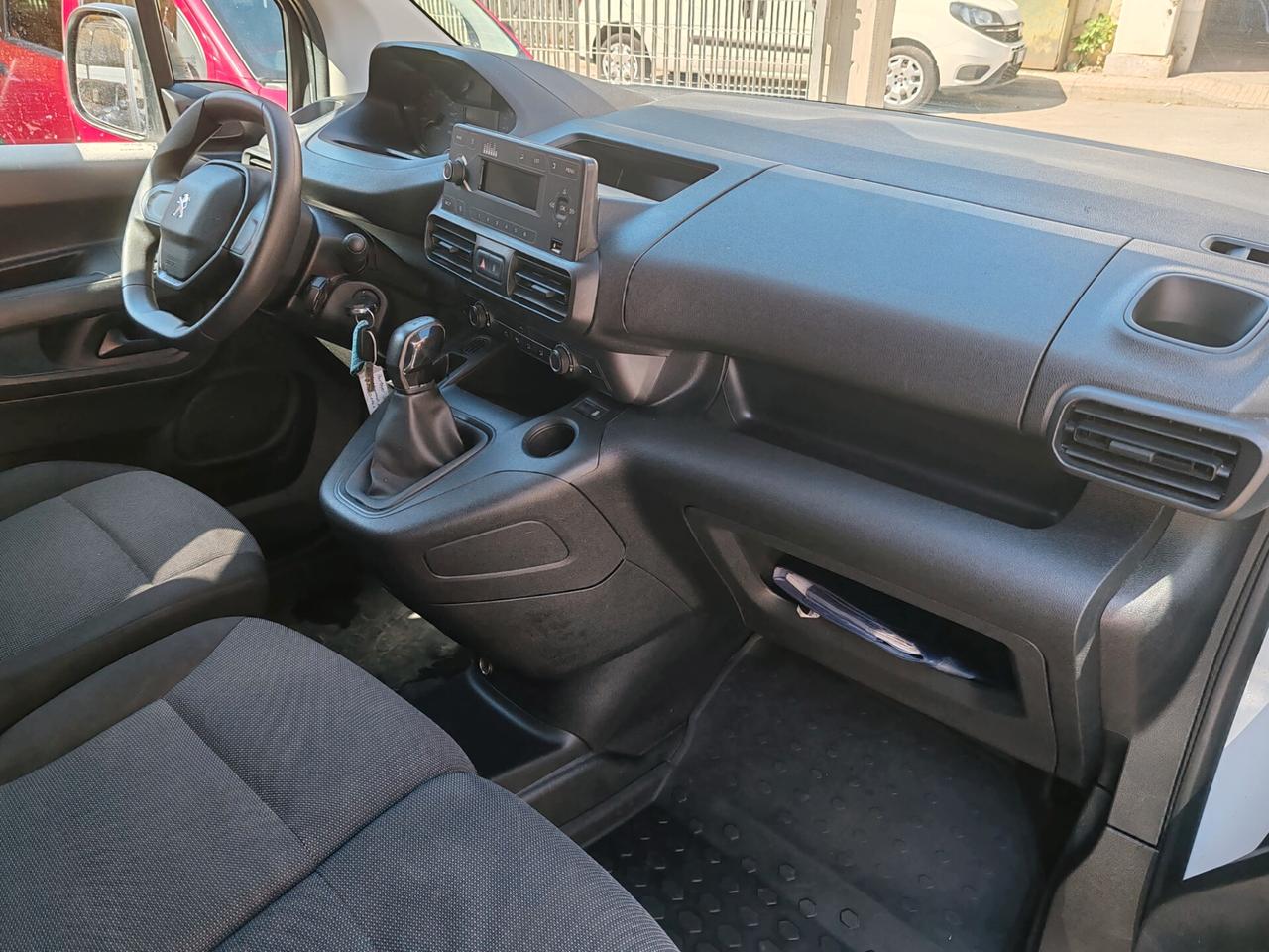 Peugeot Partner 1.5 HDI 3 Posti