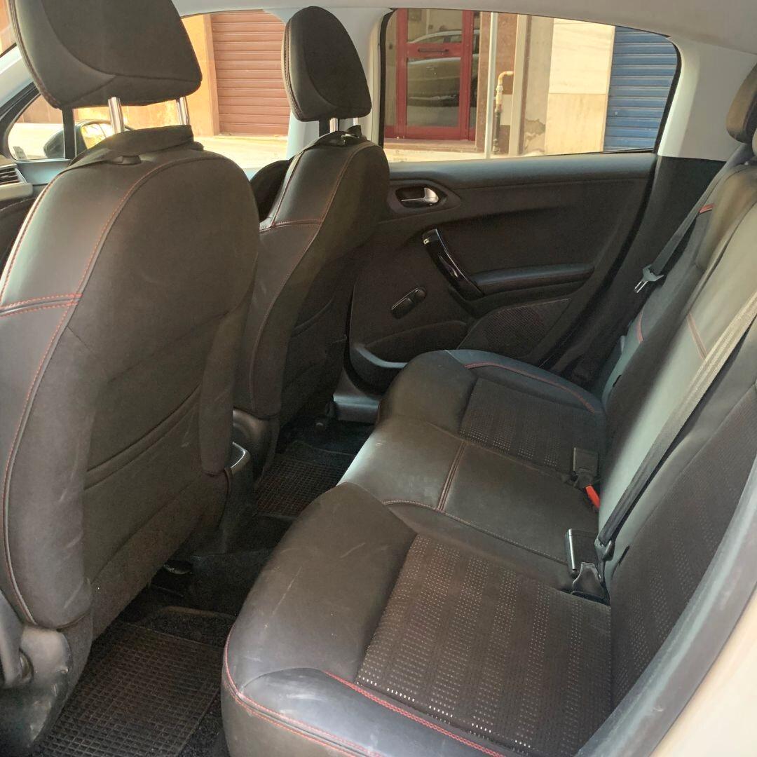 Peugeot 208 BlueHDi 100cv GT Line **FULL**