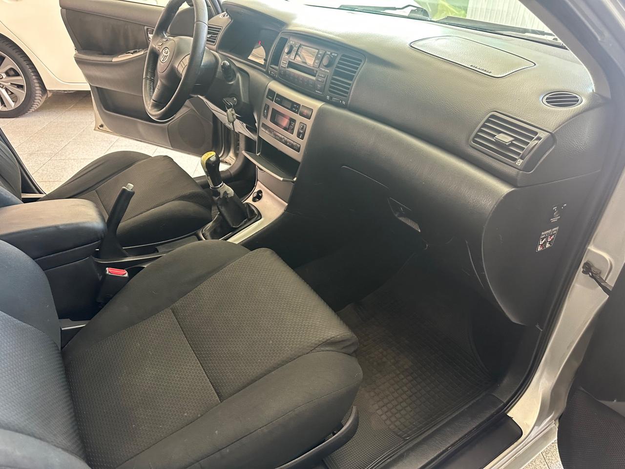 Toyota Corolla 2.0 16V D-4D 5 porte Sol