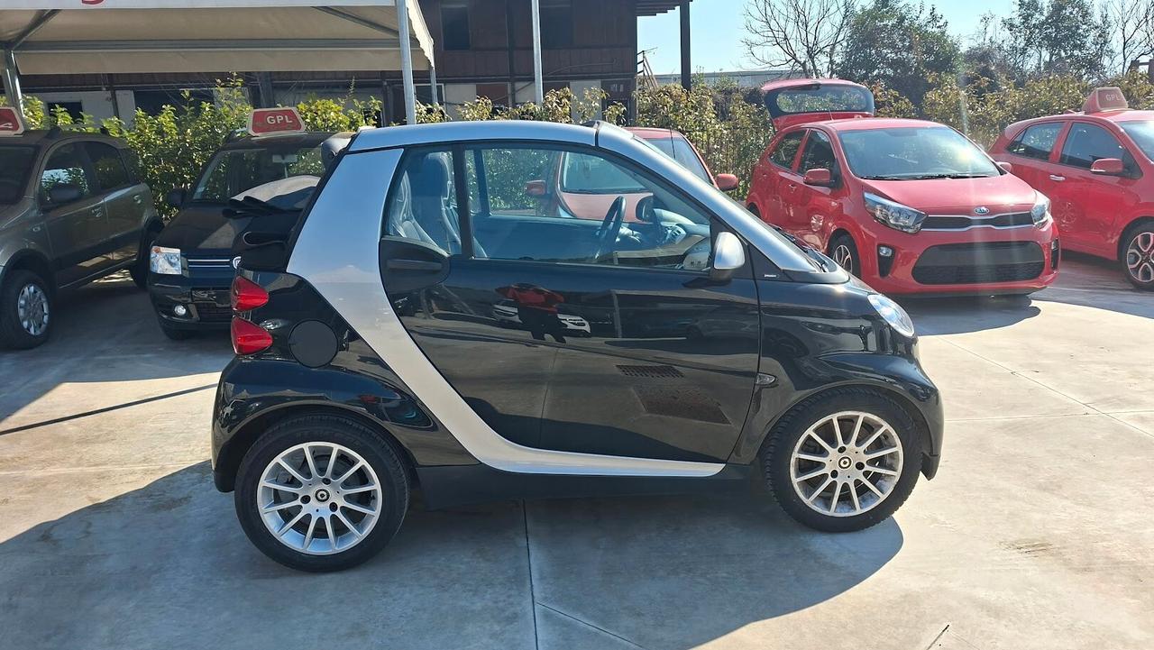Smart ForTwo 1000 62 kW cabrio passion