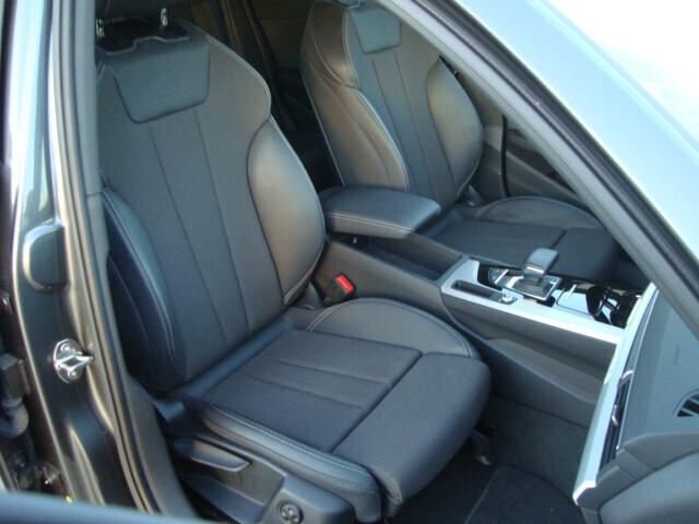 Audi A4 Avant tdi MHEV 2024 quattro S tronic line edition