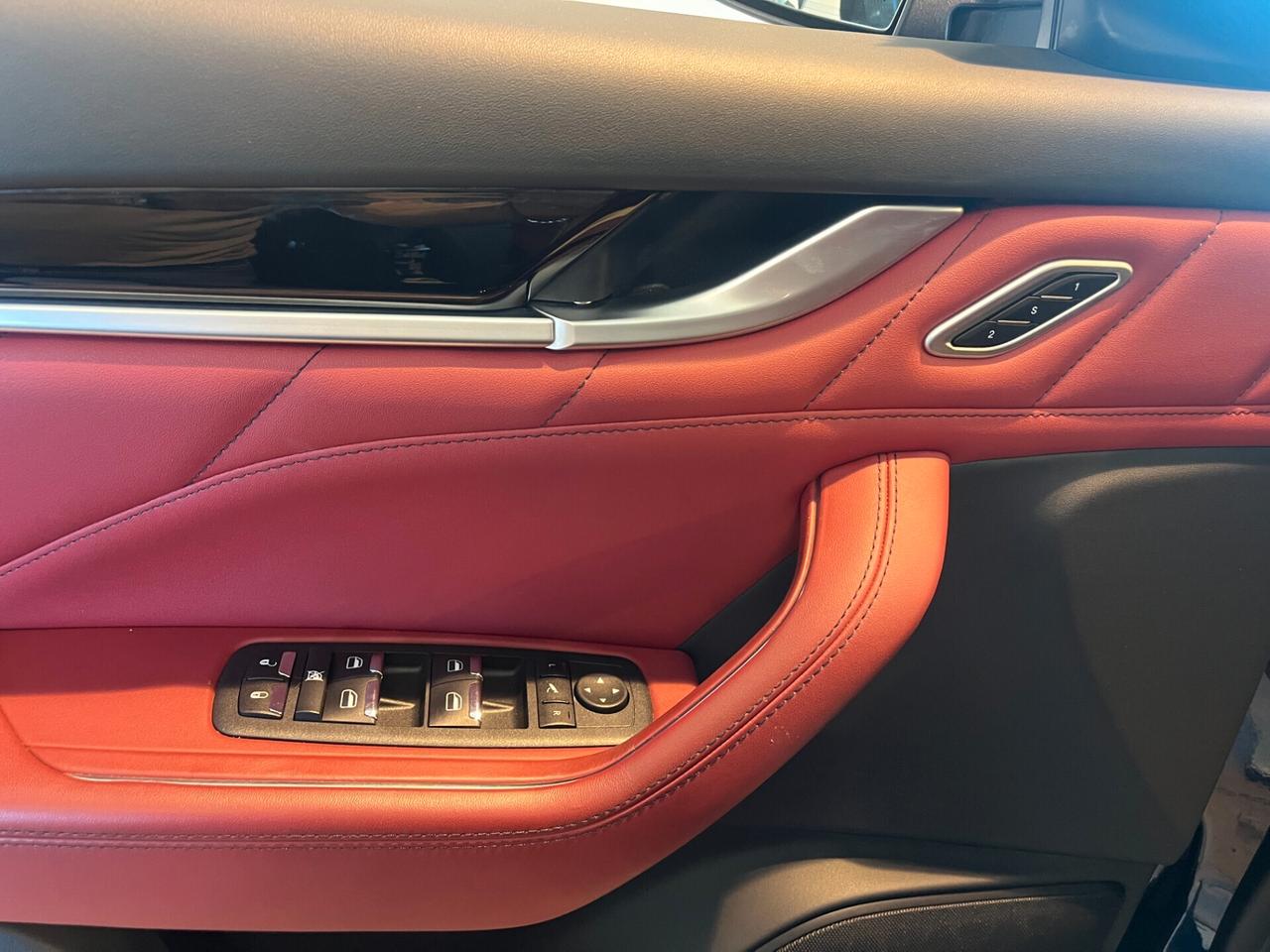 Maserati Levante V6 430 CV AWD Modena S BLU NOBILE