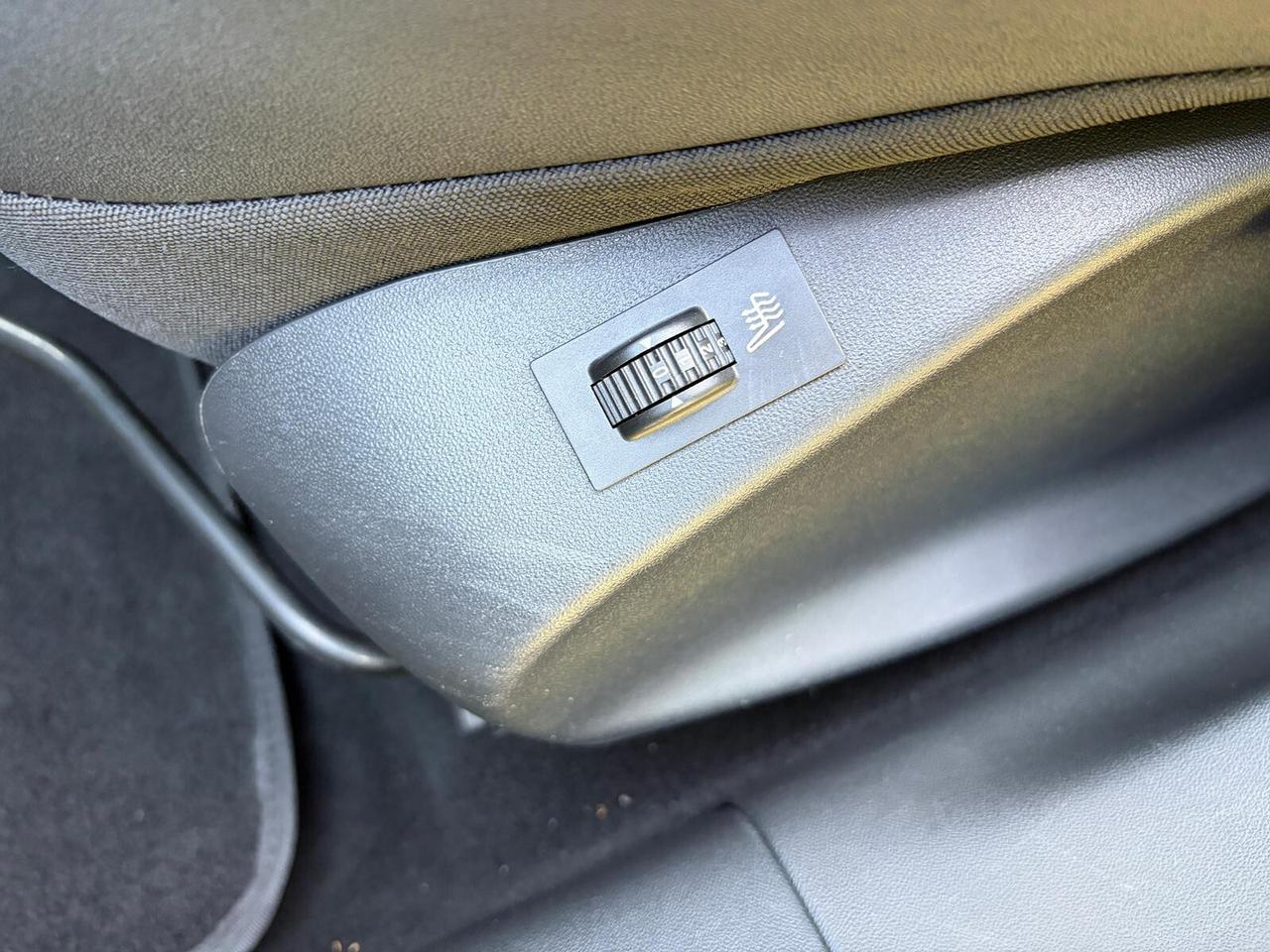 Peugeot 2008 1.6 BlueHDi 120cv S&S tetto Allure