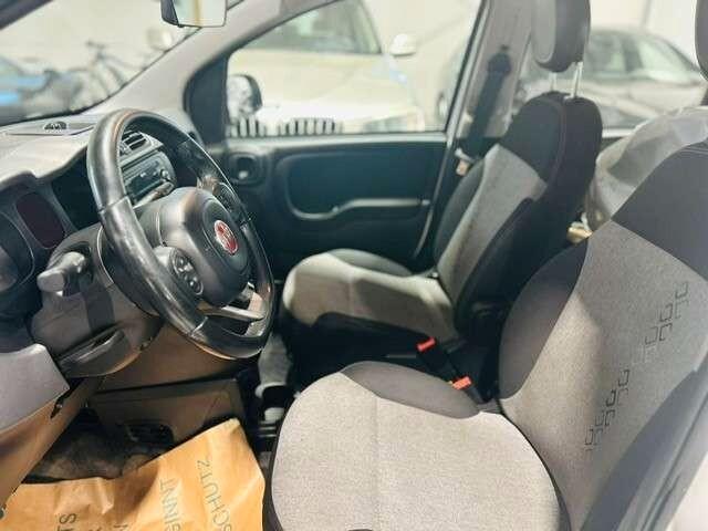 Fiat Panda 1.2 Lounge 69Cv Climatizzatore Automatico 5 Posti