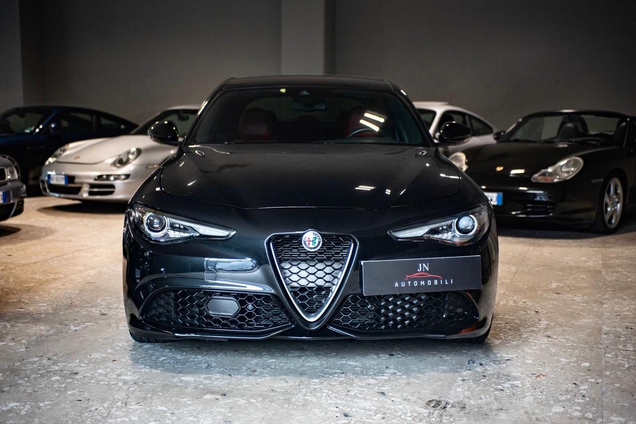 Alfa Romeo Giulia 2.2 Turbodiesel 210 CV AT8 AWD Q4 Veloce