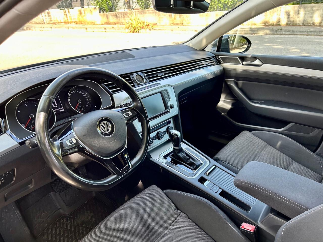 Volkswagen Passat Variant 1.6 TDI SCR DSG Business BMT - APPENA TAGLIANDATA !