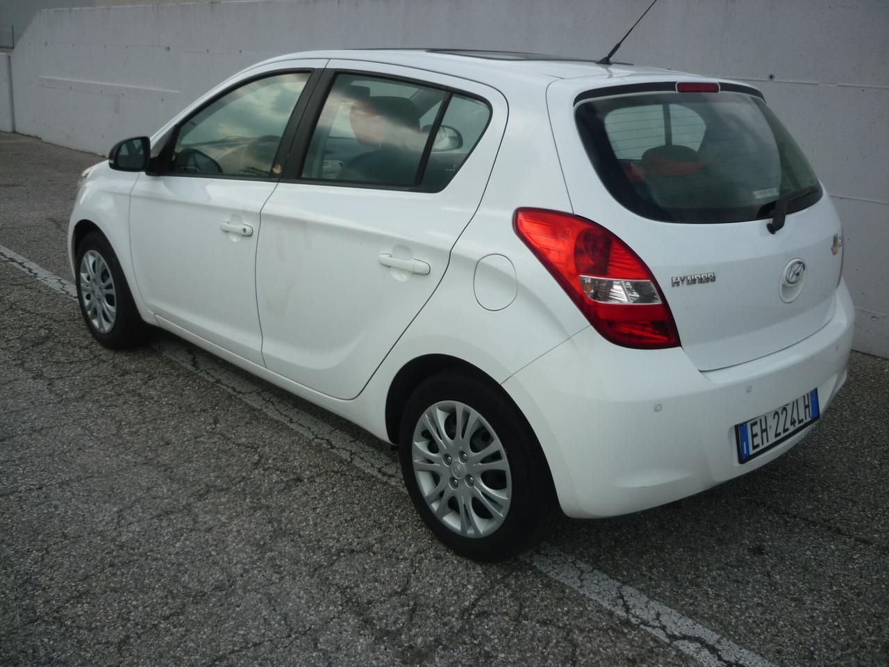 Hyundai i20 1.2 5p. Fiorucci