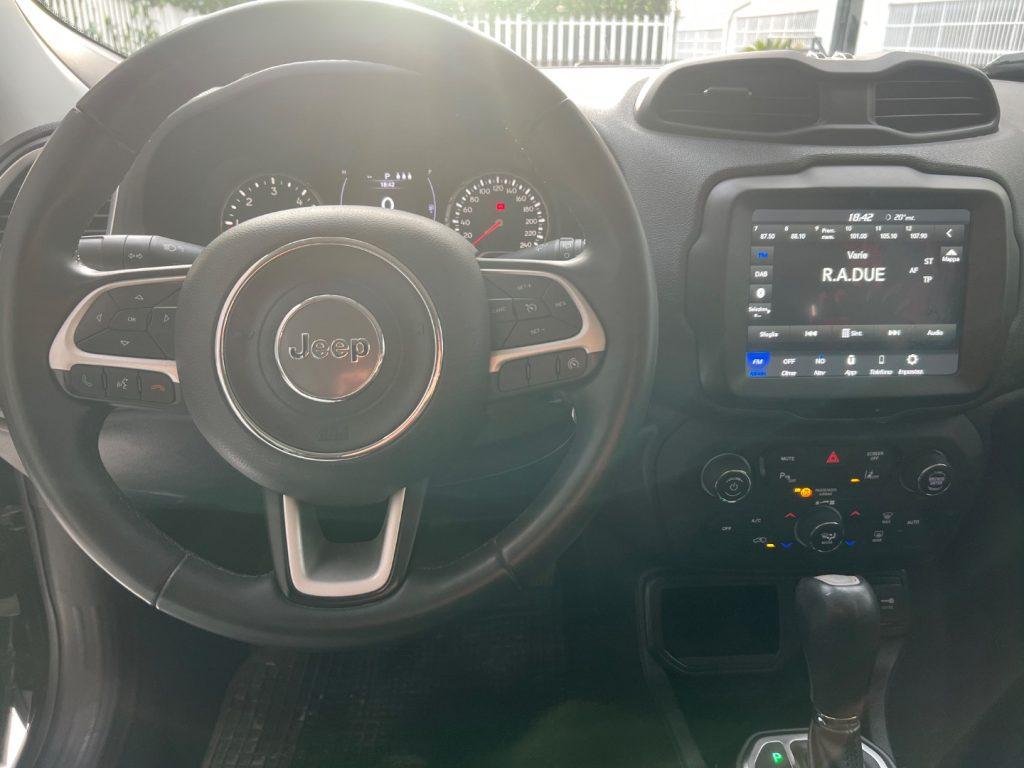 Jeep Renegade 1.6 Mjt DDCT 120 CV Limited tua da €179,00 mensili