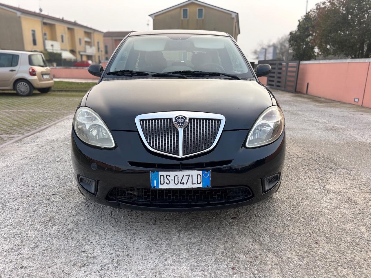 Lancia Ypsilon 1.2 Argento