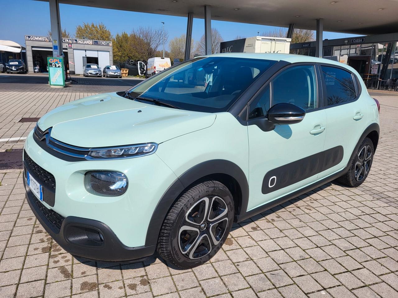 Citroen C3 PureTech 82 GPL Shine