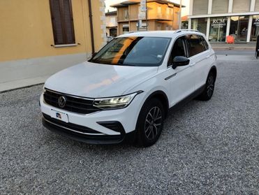VOLKSWAGEN Tiguan 2.0 TDI 150 CV SCR DSG Elegance