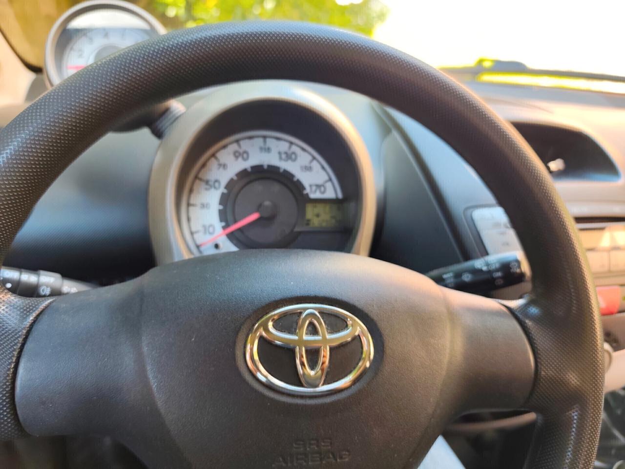 Toyota Aygo 1.0 Benz 5 porte automatica
