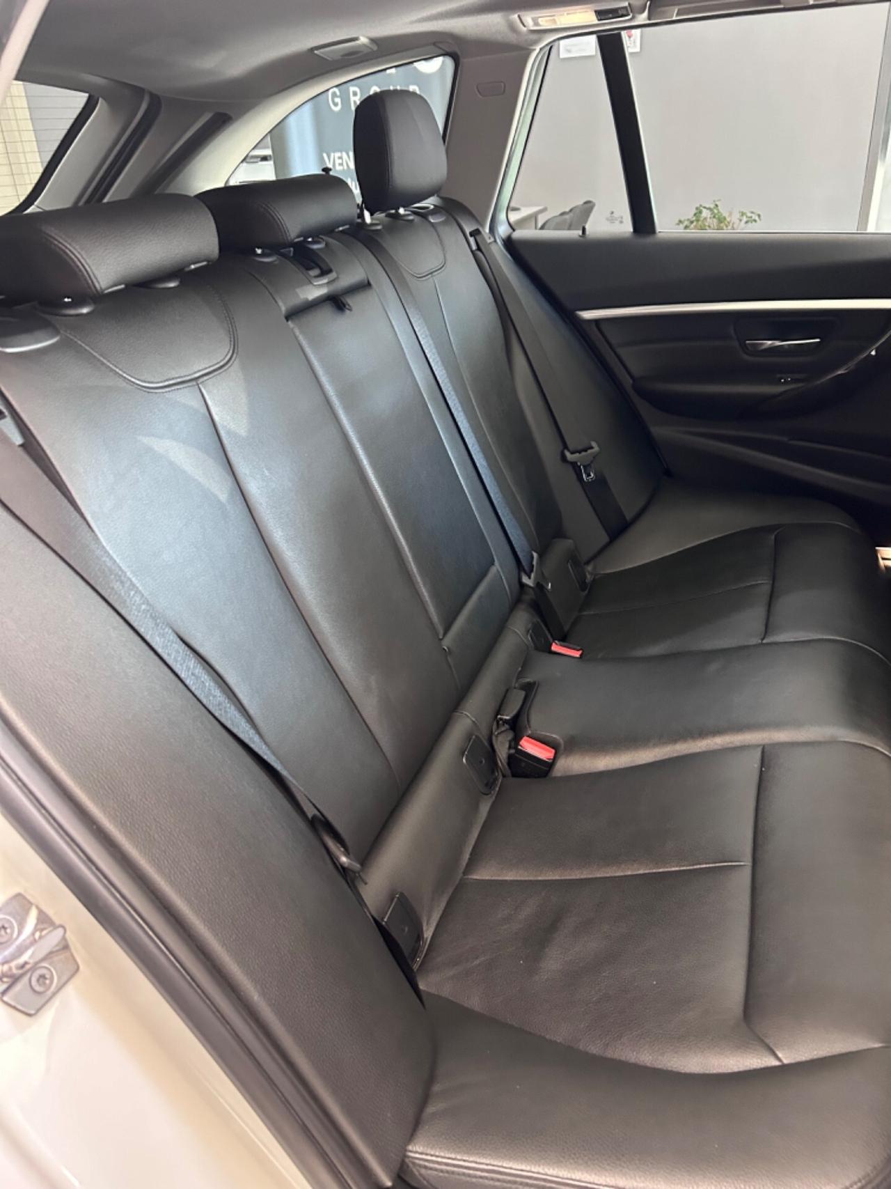 Bmw 320 320d Touring Luxury