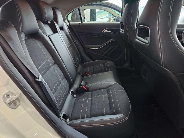 Mercedes-Benz A 180 d Premium my16