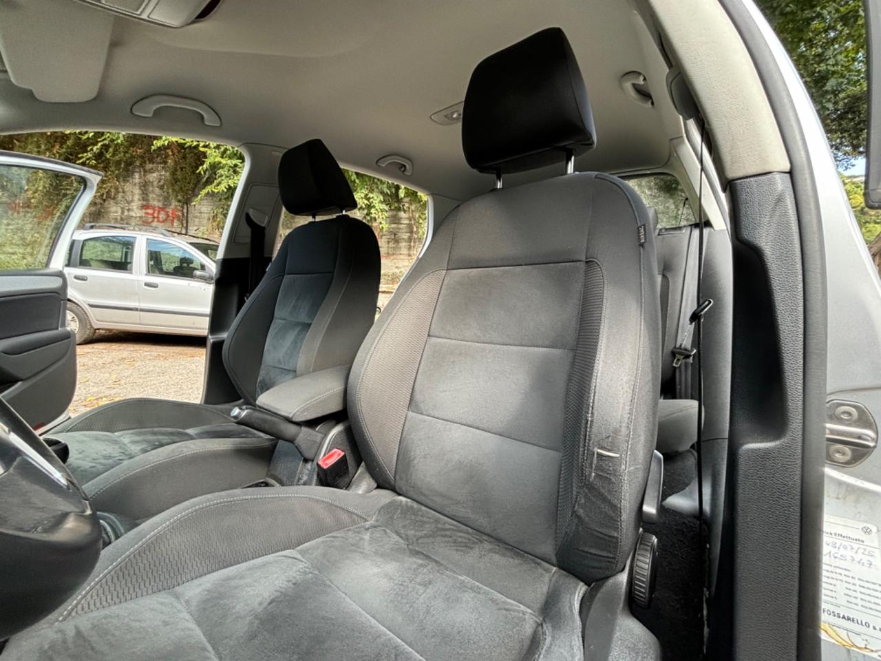 Volkswagen Golf 1.6 TDI DPF 5p. Highline