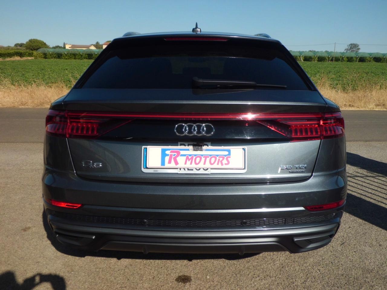 Audi Q8 50 TDI 286 CV quattro tiptronic Sport IPERFULL+4 RUOTE STERZANTI+TETTO APRIBILE+PANORAMICO