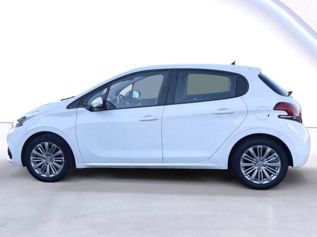 PEUGEOT 208 1.2 BENZ 82 CV 5 porte Allure OK NEOPATENTATI