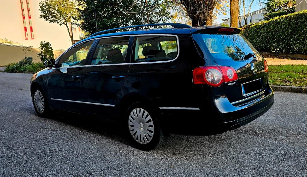 Volkswagen Passat 1.9 TDI/105CV DPF Var. Comf.