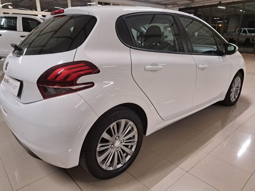 PEUGEOT 208 1° serie - PureTech 82 Stop&Start 5 porte Allure