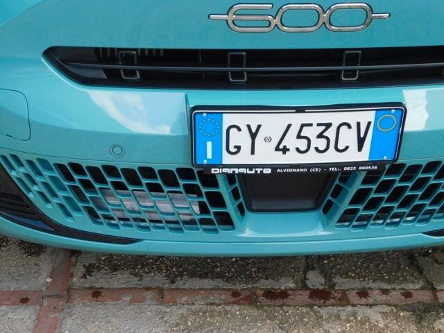 Fiat 600 Hybrid 100 CV DCT MHEV La Prima