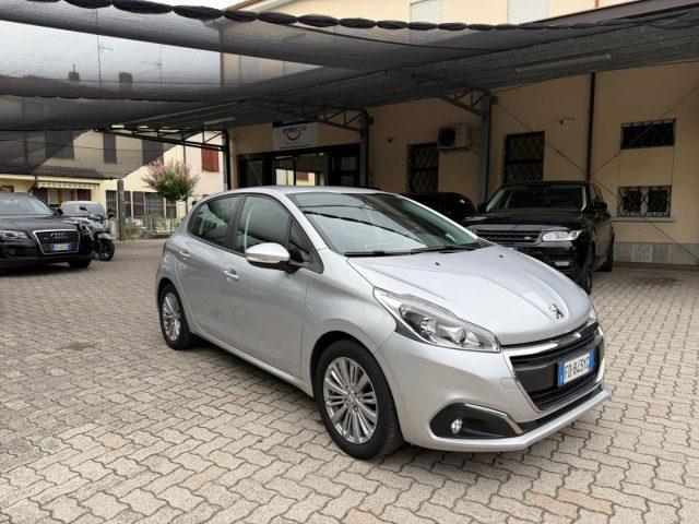 PEUGEOT 208 1° serie PureTech 82 5 p Allure OK NEOPATENTATO