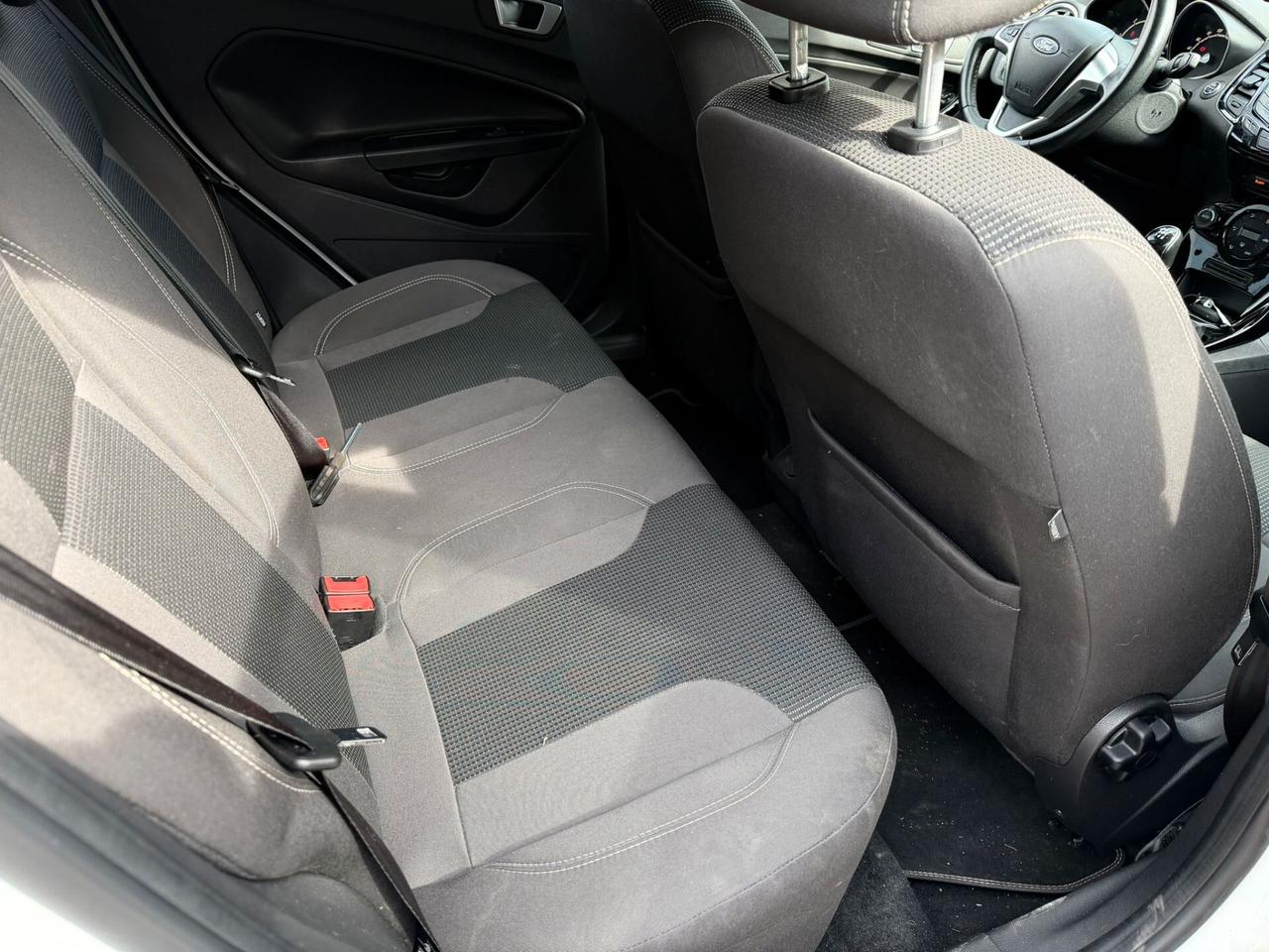 Ford Fiesta 1.5 TDCi 75CV 5 porte Titanium