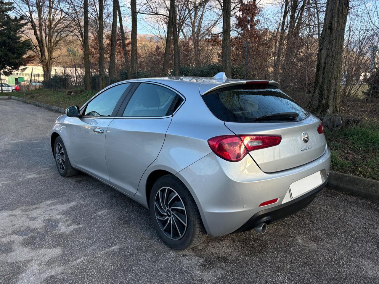 Alfa Romeo Giulietta 1.6 JTD 105 CV GANCIO TRAINO