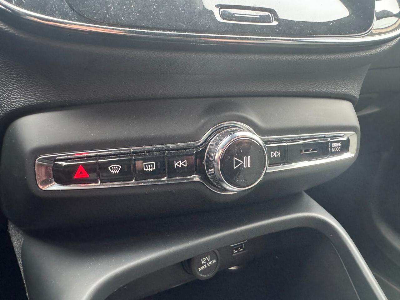 Volvo XC40 T5 Recharge Plug-in Hybrid Inscription