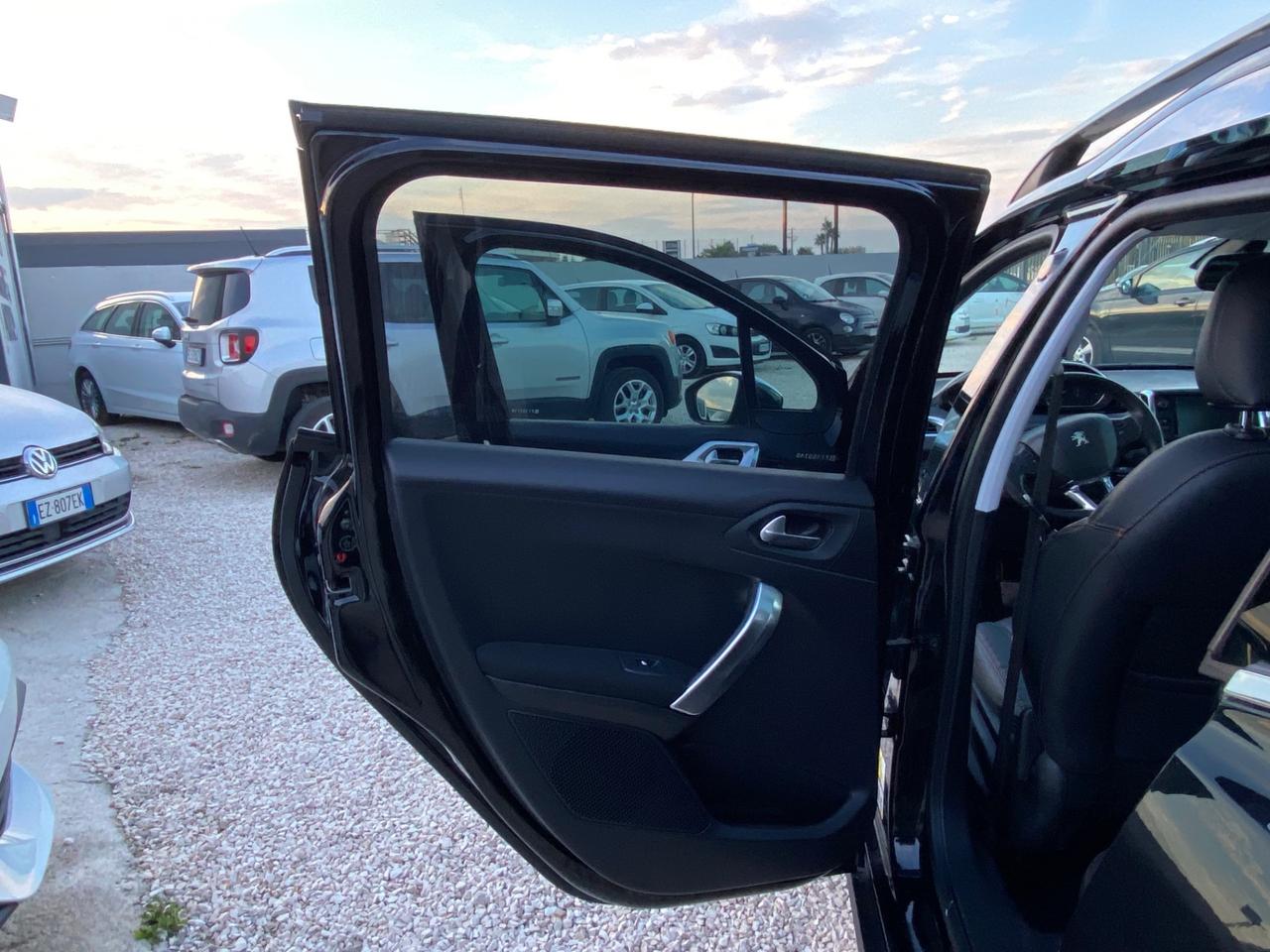 Peugeot 2008 BlueHDi 120 S&S Allure UNICO PROPRIETARIO NEOPATENTATO