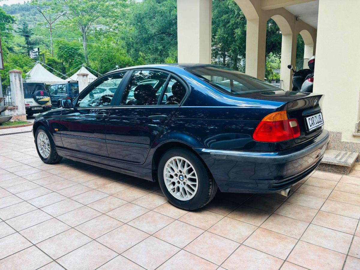 BMW - Serie 3 - 318i 4 porte