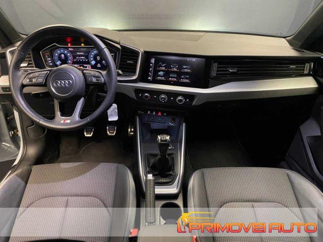 AUDI A1 citycarver 30 TFSI Pack S-Line interno