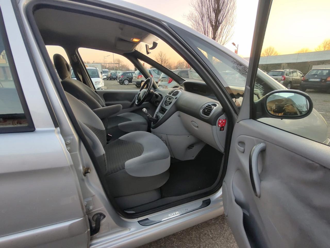 Citroen Xsara Picasso 1.6 16V Elegance