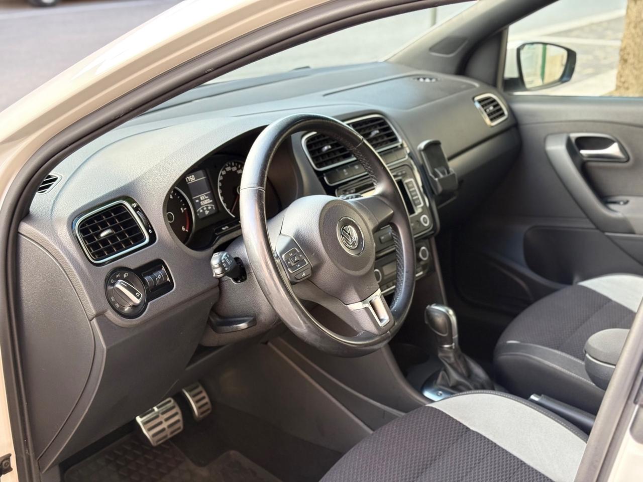 VW Polo 1.6 TDI 90CV DSG 5P R-Line FULL/LED/NAV