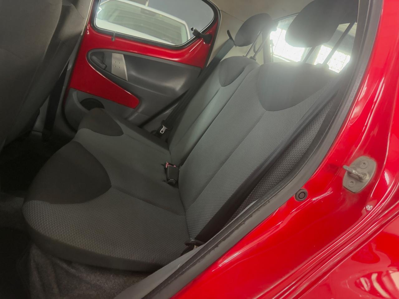 Toyota Aygo 1.0 12V VVT-i 5 porte