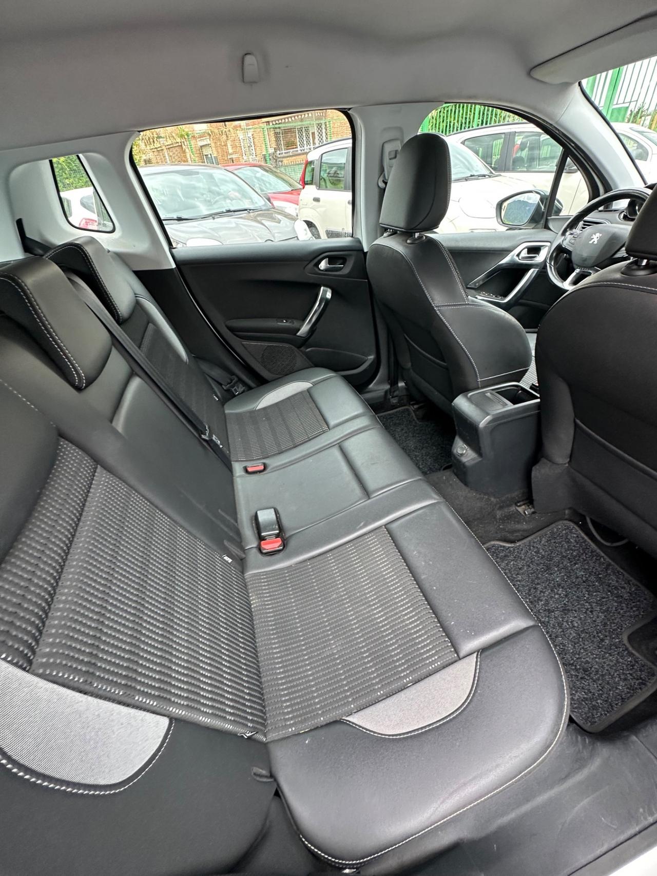 Peugeot 2008 PureTech 82 Allure