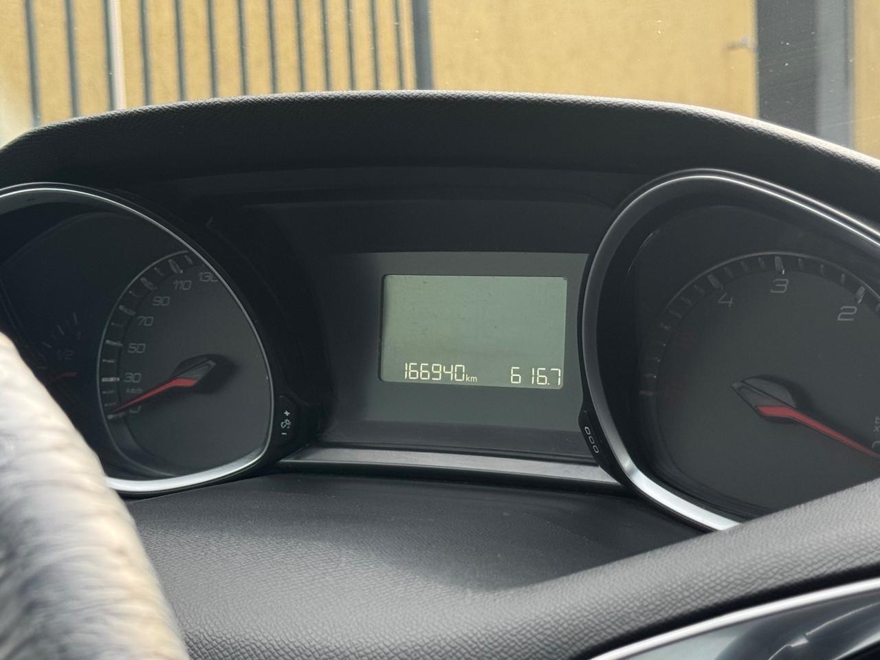 Peugeot 308 1.6 HDI 92 CV BUSINESS (68 KW) 2015 NEOPATENTATI