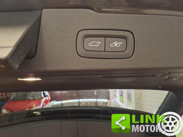 VOLVO V60 Cross Country 2.0 B4 D 211H 195 MHEV HYBRID PLUS AWD AUTOMATICA