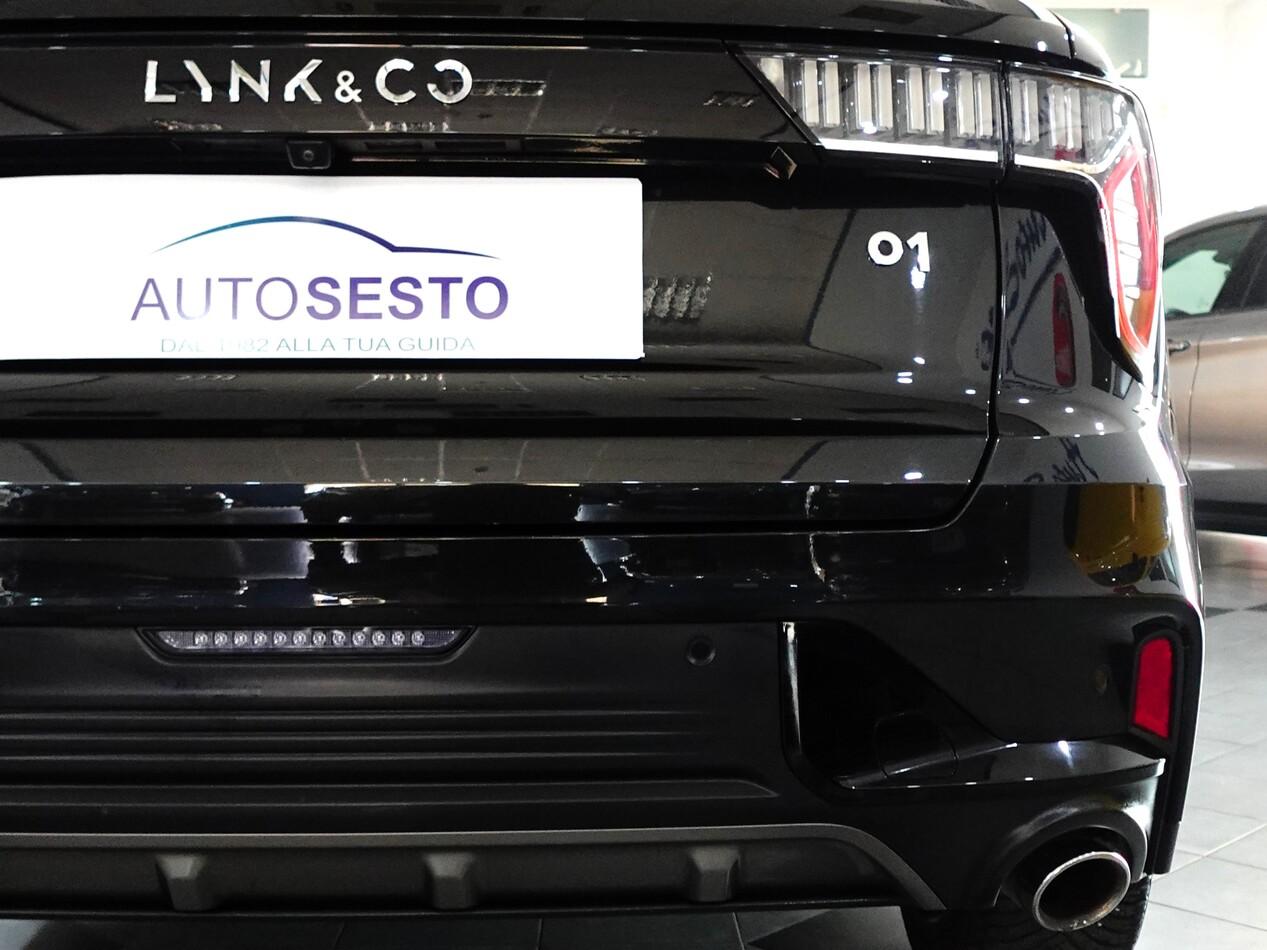 Lynk and Co 01 1.5 BZ 261 CV PHEV 01