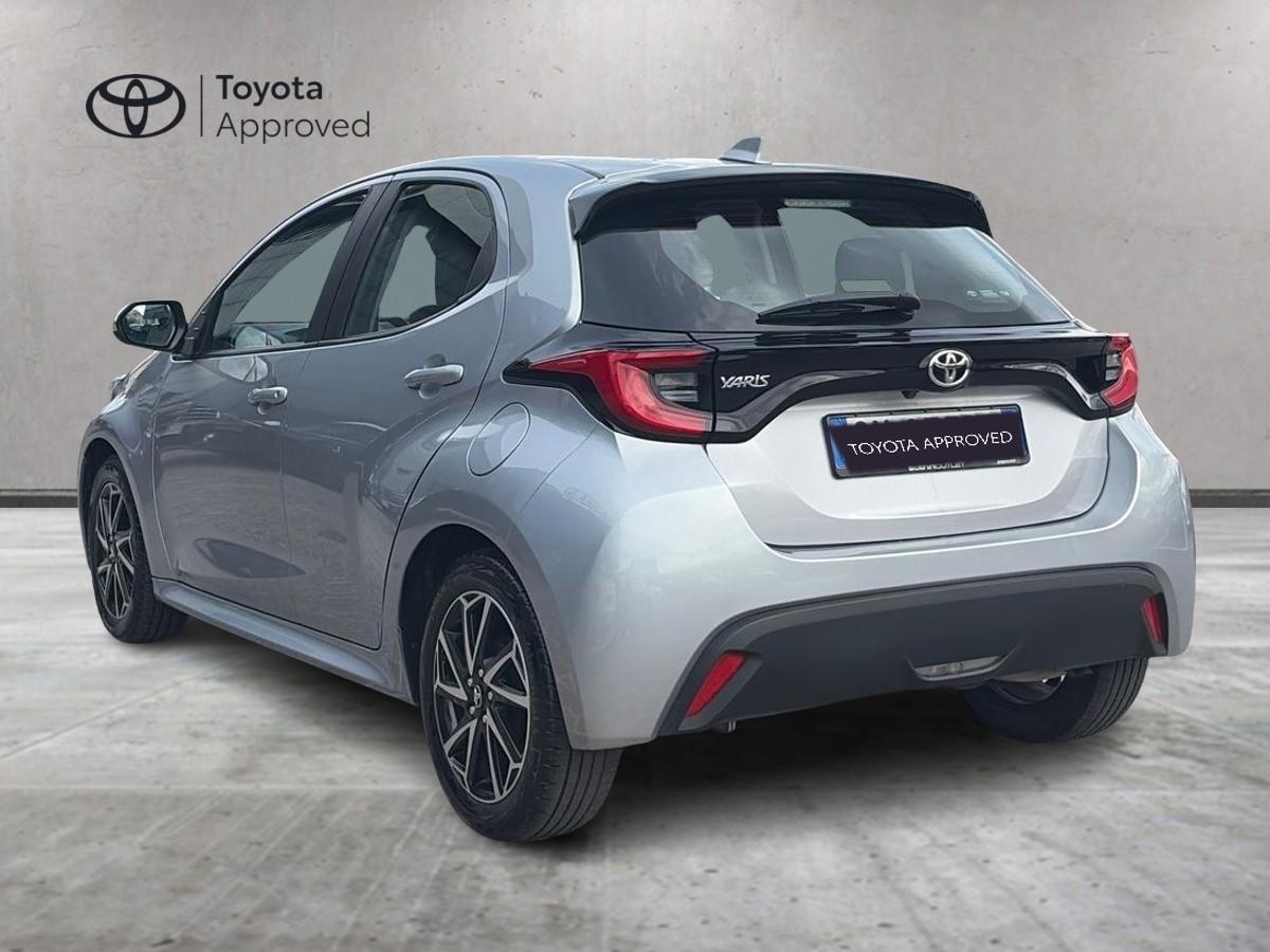 TOYOTA Yaris 4ª serie - Yaris 1.0 5 porte Trend