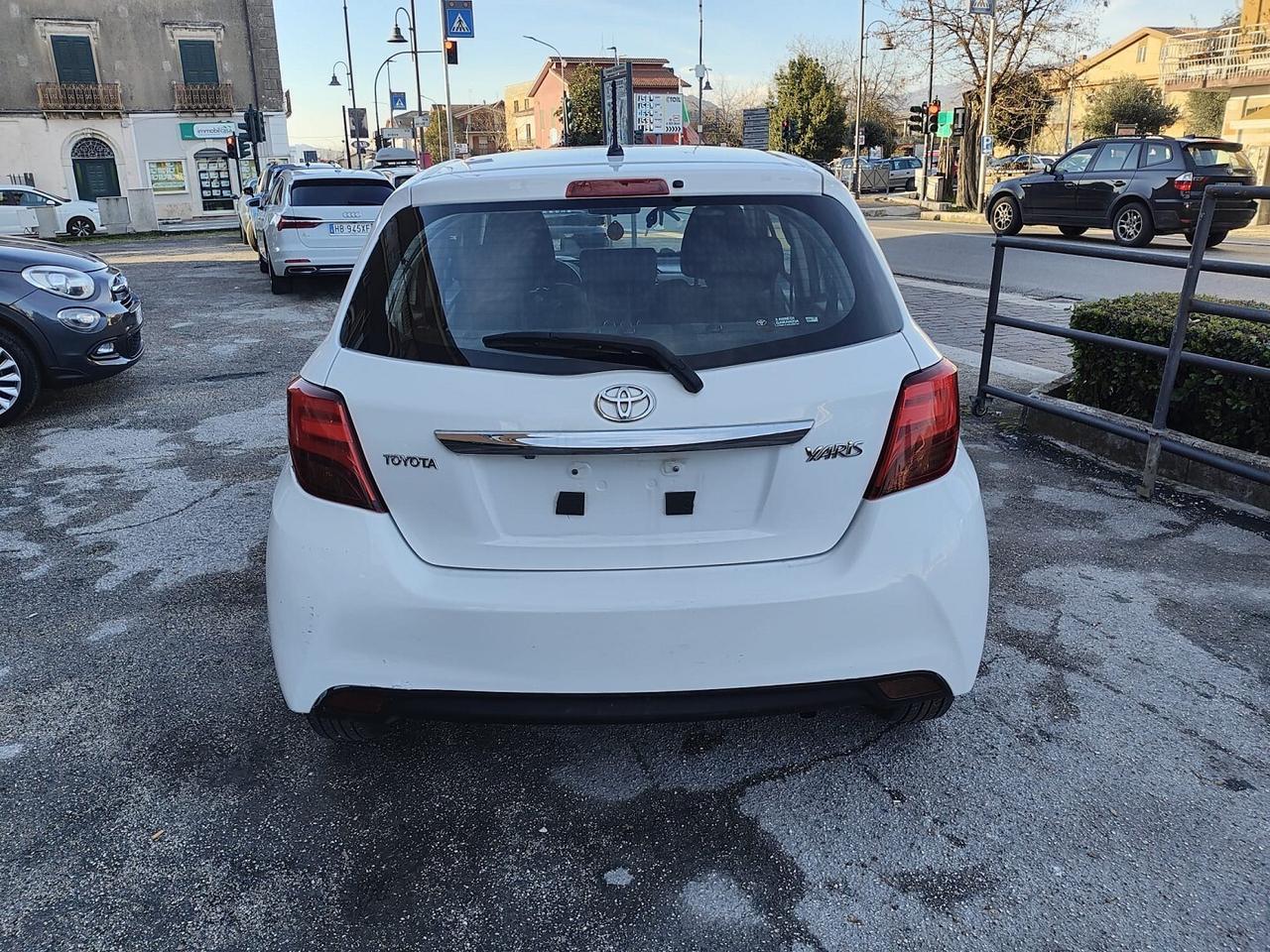 TOYOTA YARIS 1.0 I PLUS
