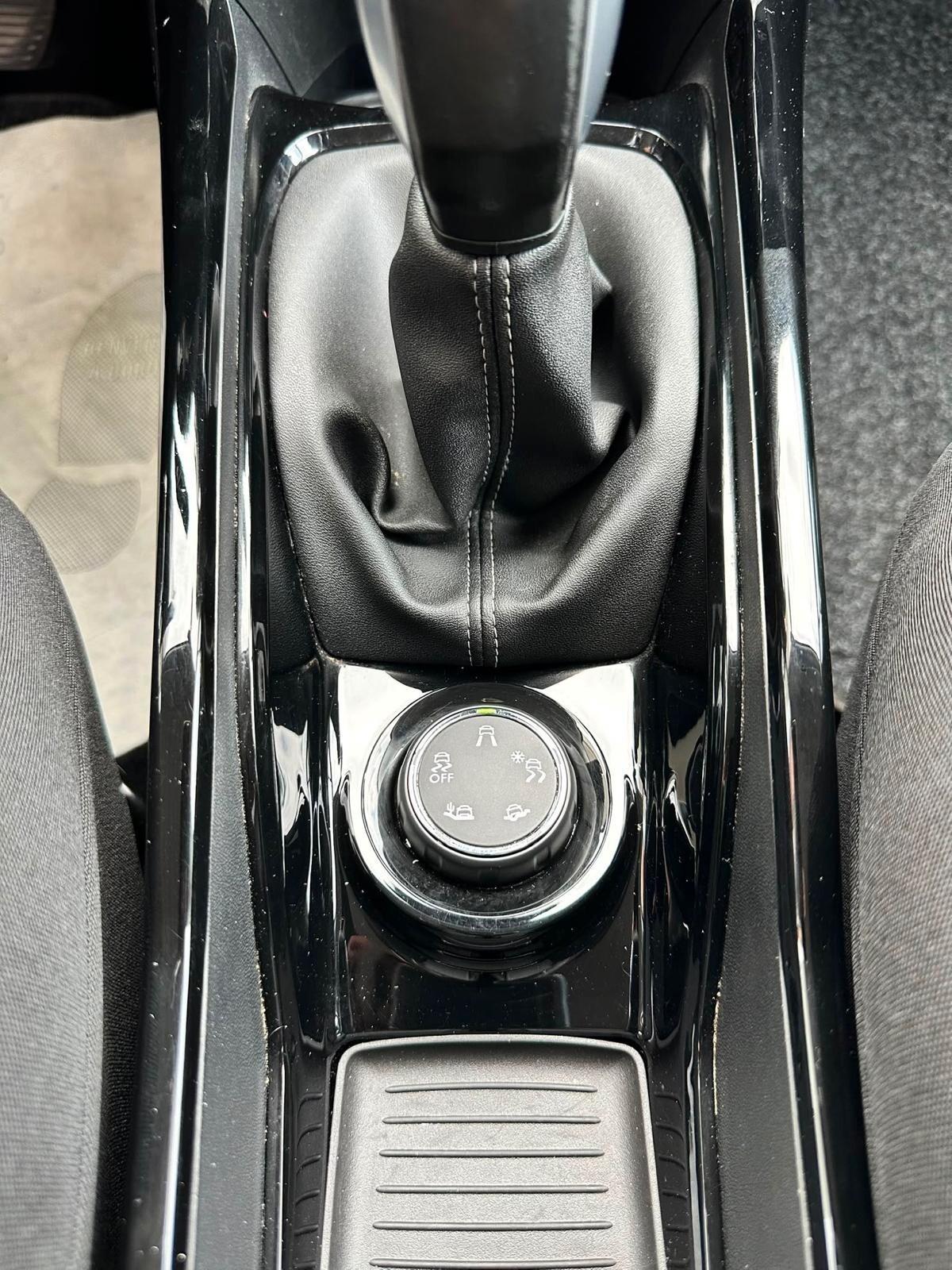 Peugeot 2008 BlueHDi 100 Active