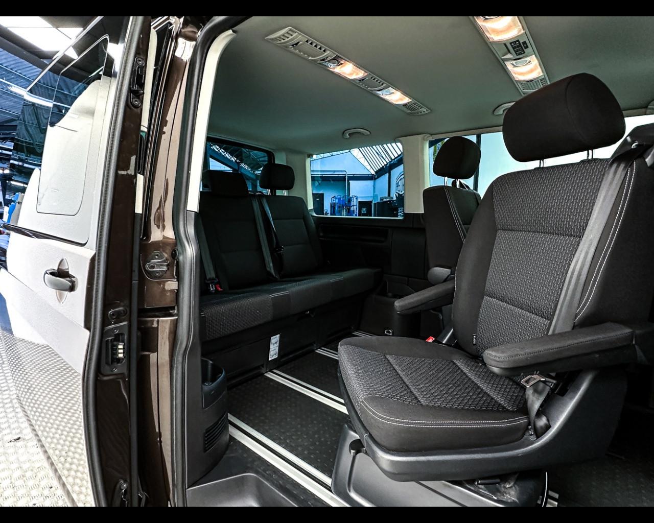 VOLKSWAGEN Multivan 6ª '15-'24 - Multivan 2.0 TDI 150CV 4Motion Comfort