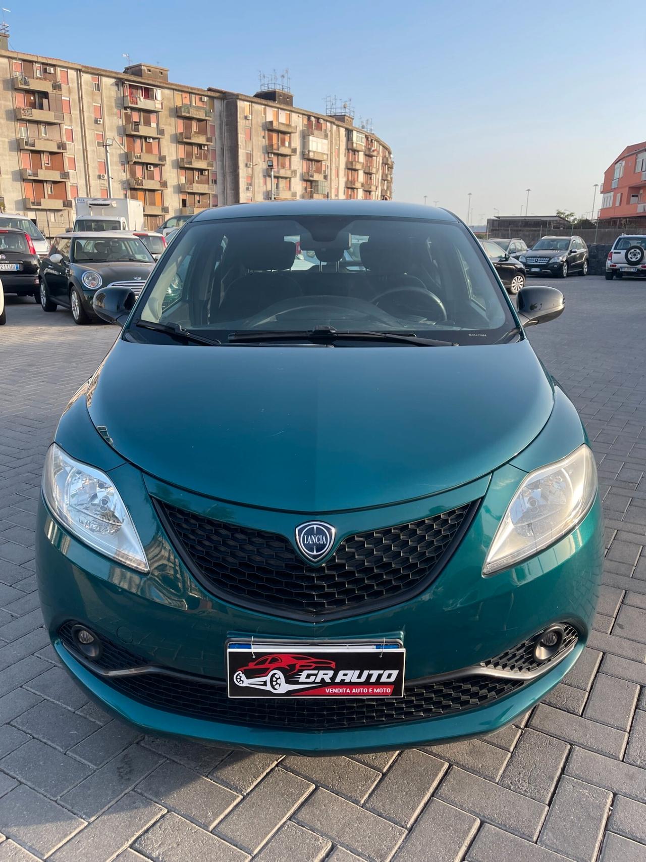 Lancia Ypsilon 1.3 MJT 95 CV S&S Platinum