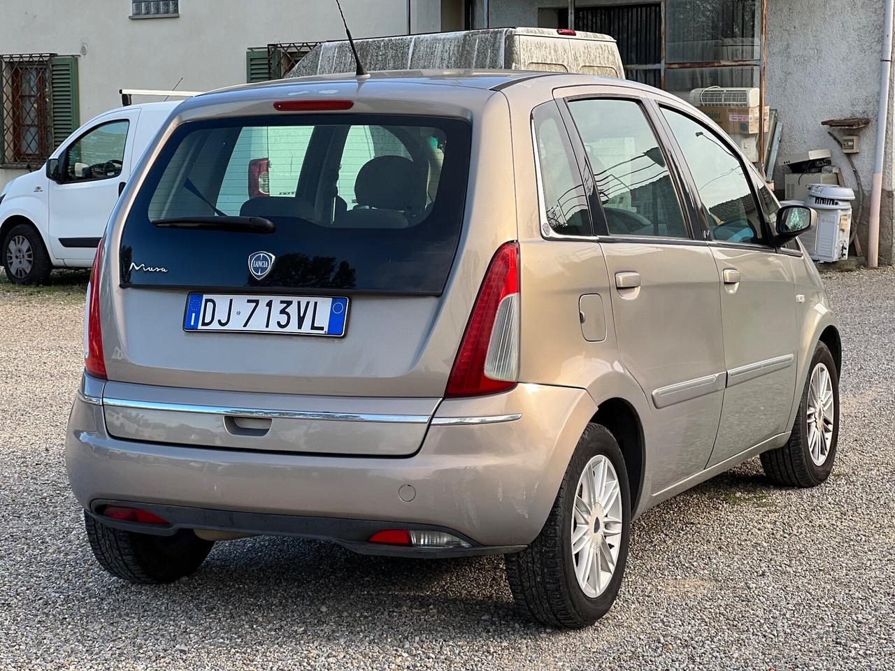 Lancia MUSA 1.4 16V Poltrona Frau