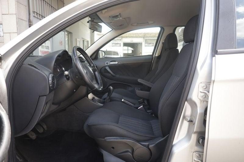 Alfa Romeo 147 Alfa Romeo 147 5p 1.6 ts 16v BlackLine 105cv ANNO 2005