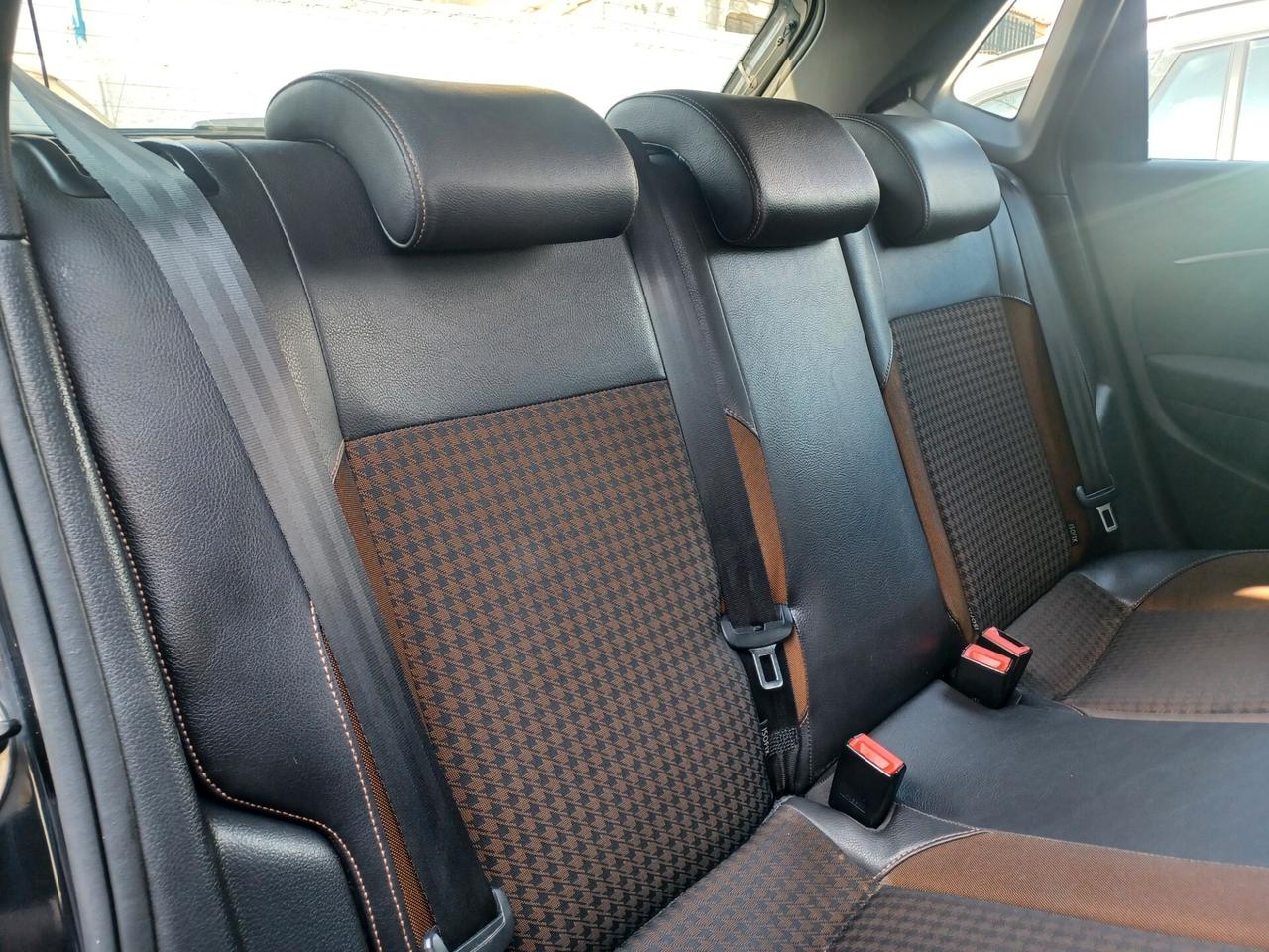 Volkswagen Polo 1.4 TDI HIGHLINE ANNO 2016